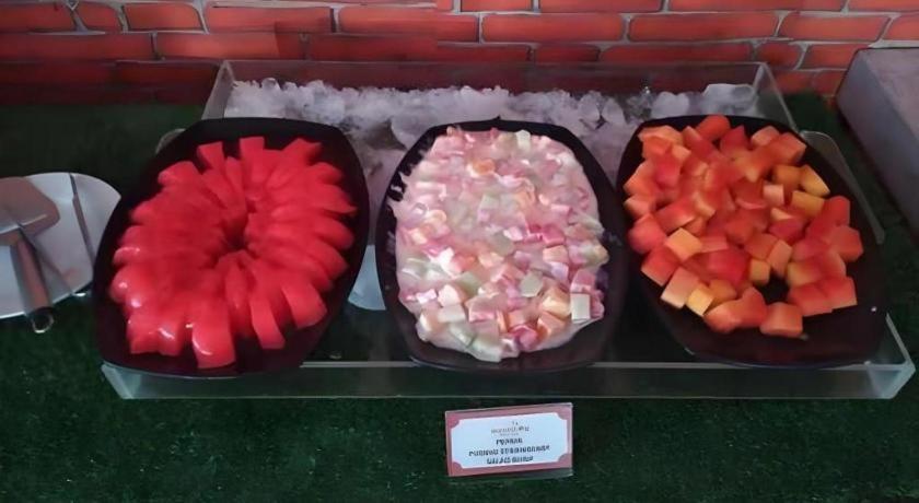 Redstar Hotel Джакарта Экстерьер фото