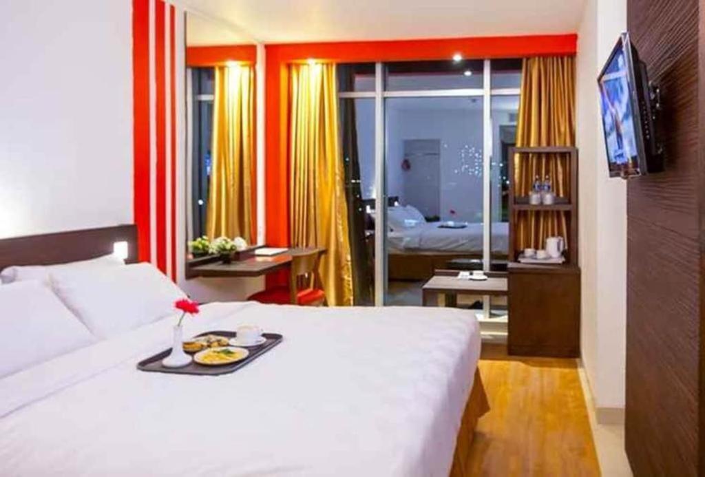 Redstar Hotel Джакарта Экстерьер фото